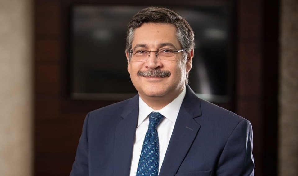 حسن غانم الرئيس التنفيذي العضو المنتدب لبنك التعمير والإسكان