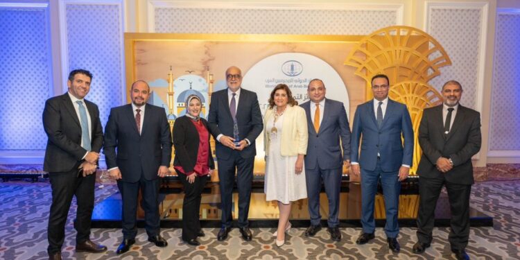 بنك قناة السويس يحصُد جائزة “أفضل بنك من حيث التمويل التجاري في مصر” لعام 2024 من الإتحاد الدولي للمصرفيين العرب