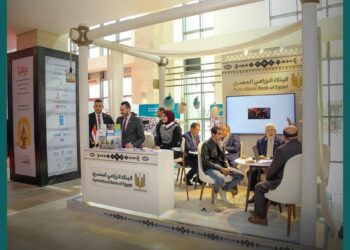 معرض تراثنا.. إشادة كبيرة من أصحاب الحرف اليدوية بخدمات البنك الزراعي المصري
