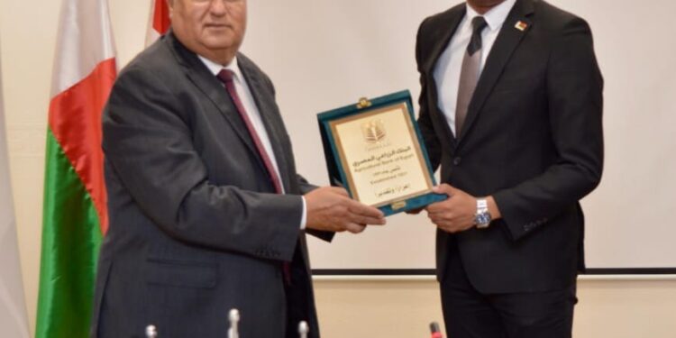 البنك الزراعي المصري يستقبل وزير زراعة مدغشقر لتعزيز التعاون والاطلاع على جهود البنك في دعم التنمية الزراعية