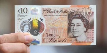 سعر الجنيه الاسترليني أمام الجنيه اليوم السبت 27-9-2025 بمنتصف التعاملات 8 سعر الجنيه الاسترليني أمام الجنيه اليوم الاثنين 14-4-2025