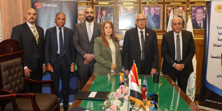 “محكمة استئناف القاهرة” تطلق خدمات إلكترونية جديدة.. بالتعاون مع وزارة الاتصالات وهيئة البريد