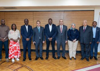 رئيس البنك الزراعي المصري يستقبل وفداً من جمهورية أنجولا للاستفادة من خبرات البنك في التمويل الزراعي