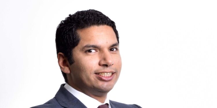 ماجد العيوطي الرئيس المشارك لقطاع الترويج وتغطية الاكتتاب بشركة إي اف چي هيرميس