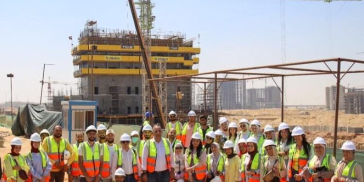 «نايل للتطوير» تستقبل وفود جامعات مصر في قمم ناطحاتها بالعاصمة الإدارية الجديدة 1 «نايل للتطوير» تستقبل وفود جامعات مصر في قمم ناطحاتها بالعاصمة الإدارية الجديدة