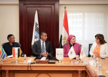 بنك قناة السويس يستقبل وفد اتحاد نقابات جنوب إفريقيا “ساسبو” لتعزيز التعاون المصرفي والنقابي المشترك