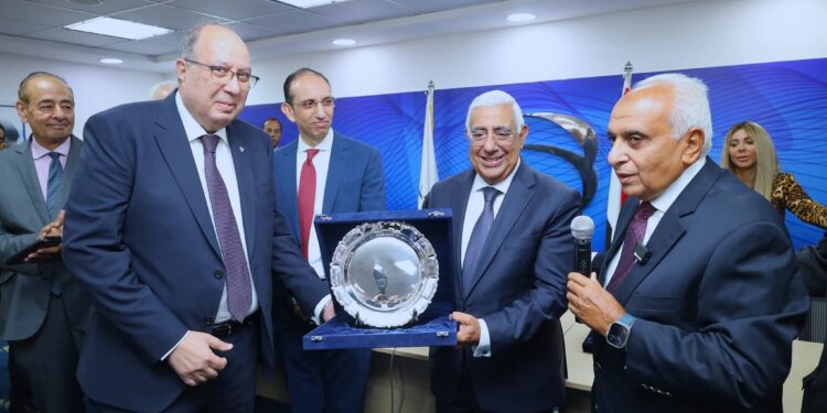 أشرف القاضي يودع المصرف المتحد بعد 9 سنوات من القيادة والإنجاز