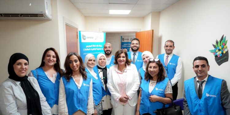 بنك قناة السويس يتبرع بمعدات طبية لمستشفى “عبلة الكحلاوي” ويدعم مرضى الزهايمر وكبار السن