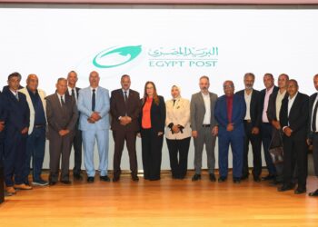 البريد: تطوير شامل للرعاية الصحية وزيادة المخصصات.. وداليا الباز تؤكد: العاملون الثروة الحقيقية للهيئة