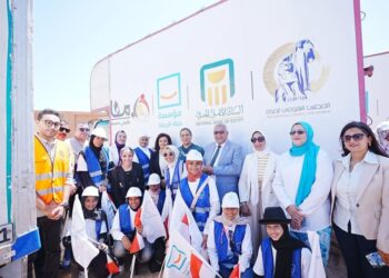 قافلة توعوية من البنك الاهلي في حلايب وشلاتين لتعزيز الوعي المجتمعي وتمكين المرأة