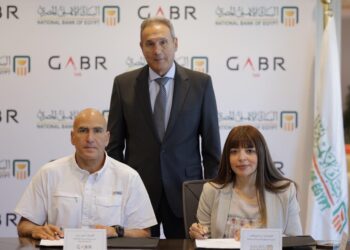 استكمالأً لمساهماته في الحفاظ على البيئة..... البنك الأهلي المصري يوقع بروتوكول تعاون مع شركة جبرتك للأنشطة البحرية والبيئية 7 استكمالأً لمساهماته في الحفاظ على البيئة….. البنك الأهلي المصري يوقع بروتوكول تعاون مع شركة جبرتك للأنشطة البحرية والبيئية