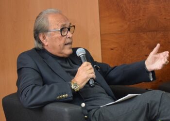 انهيار في أسعار الذهب والفضة.. خبير يكشف الوقت المناسب للشراء